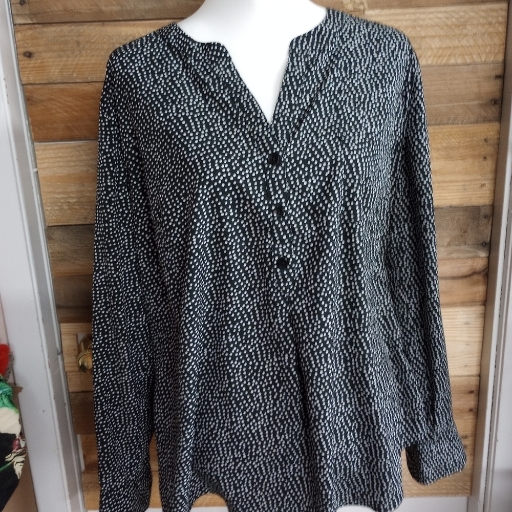 Pure Energy Black With White Polka Dot Pullover Blouse 1X.